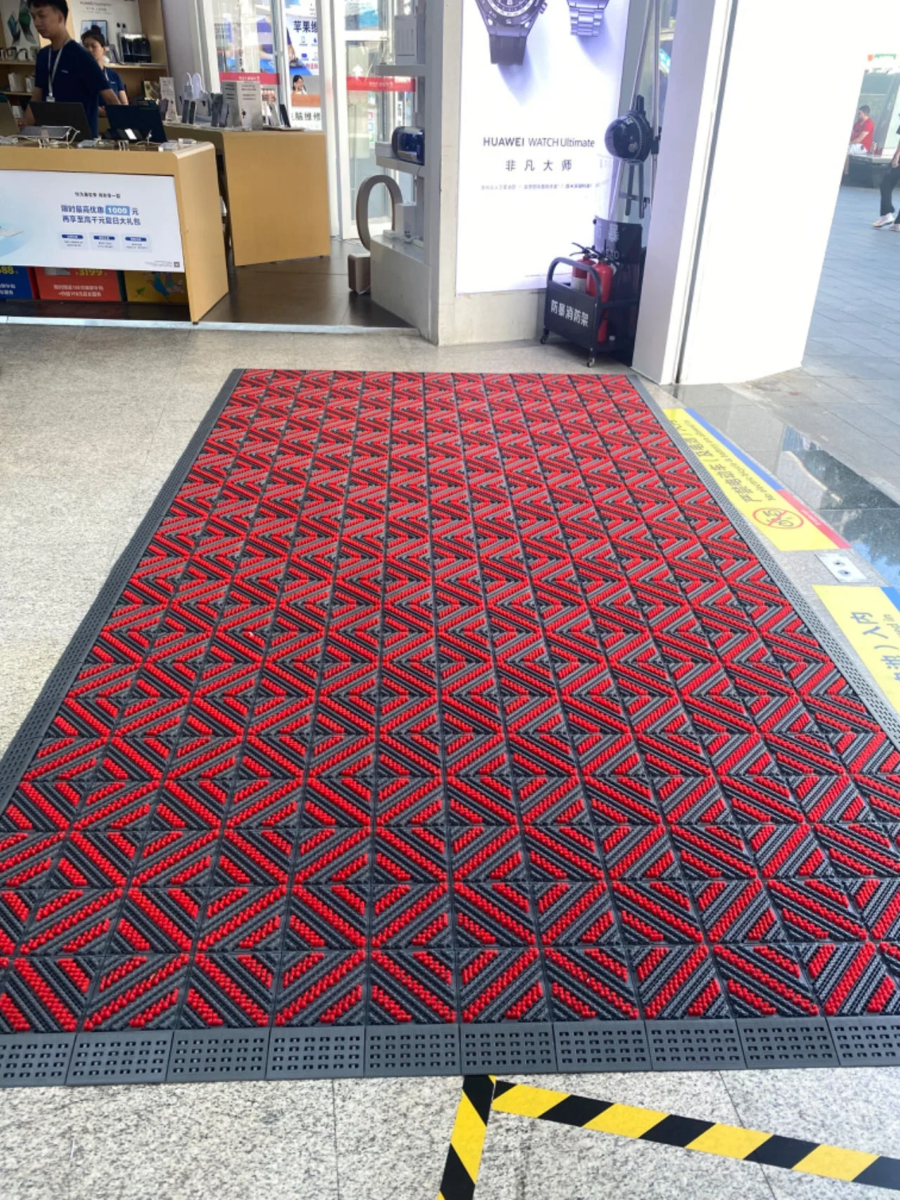 Brush Mat Interlocking Entrance Mat  China Manufacturers Clean Interlocking Floor Mat