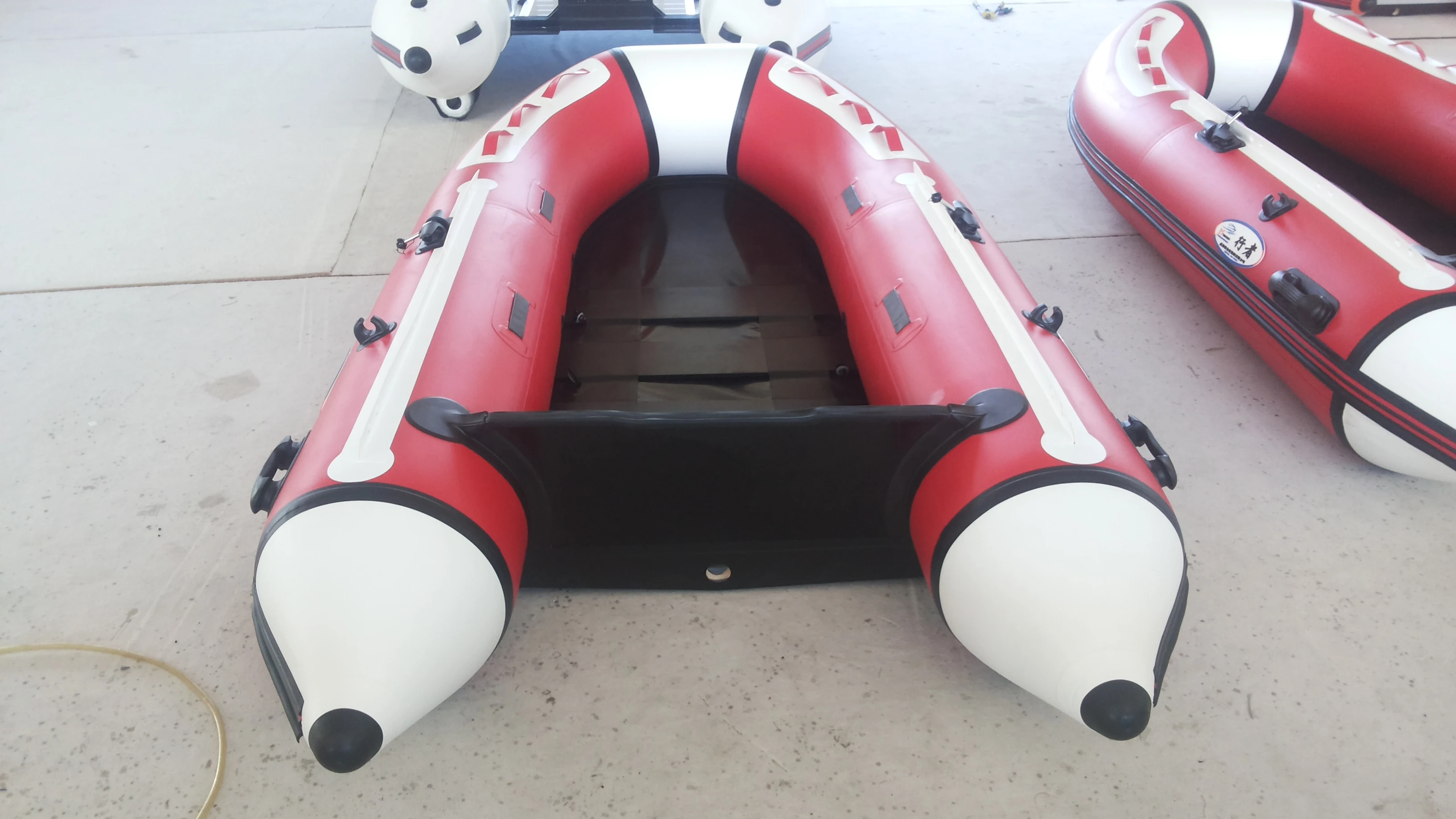 inflatable boat with aluminum floor 0.9mm PVC air tube fishing rubber boat for sale