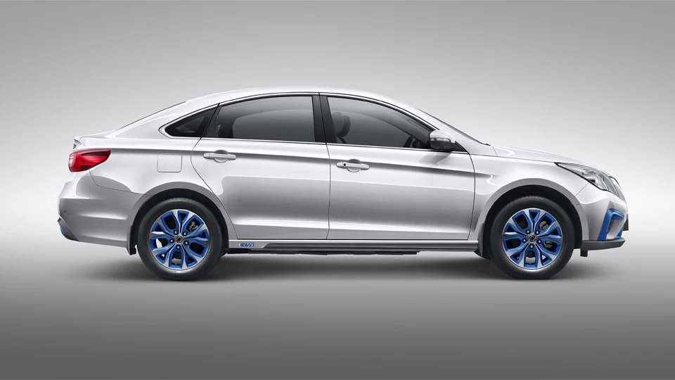 Dongfeng S50 ev высокоскоростная Игрушечная машина/ev для высокоскоростного автомобиля со штыревой с электрический автомобиль внедорожник