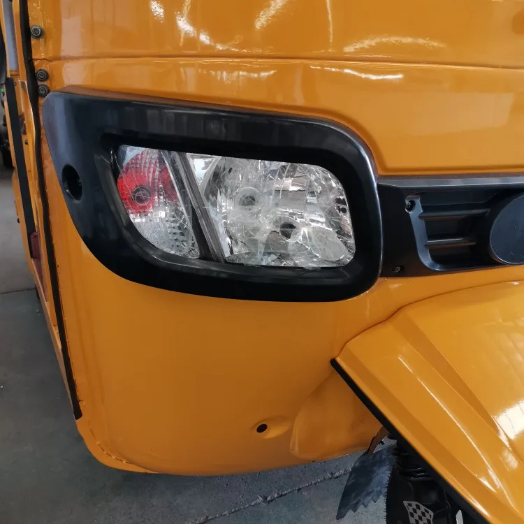 Hot sale Popular Design Electric tricycle rickshaw ambulances tricycle tuk tuk