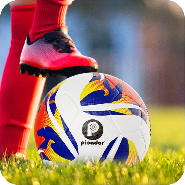 Лидер продаж прочный футбольный мяч из ПВХ водонепроницаемый профессиональный подходит для нескольких сценариев