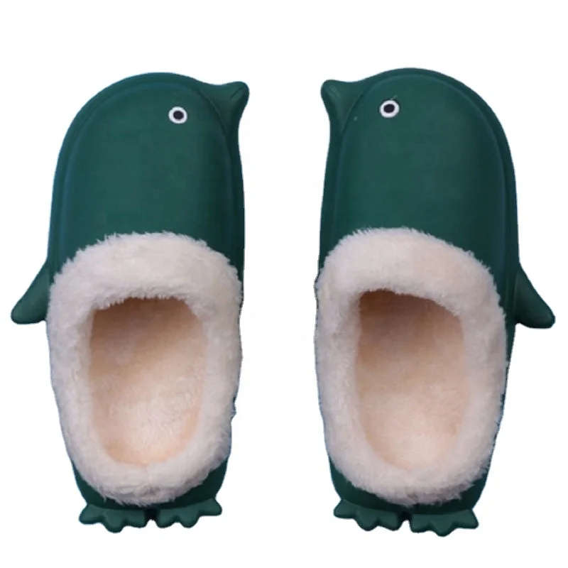 Hot Selling New Winter Animal Shaped Slippers Lovely Warm Flat Comfy Women Flip Flop Penguin Slippers For Christmas