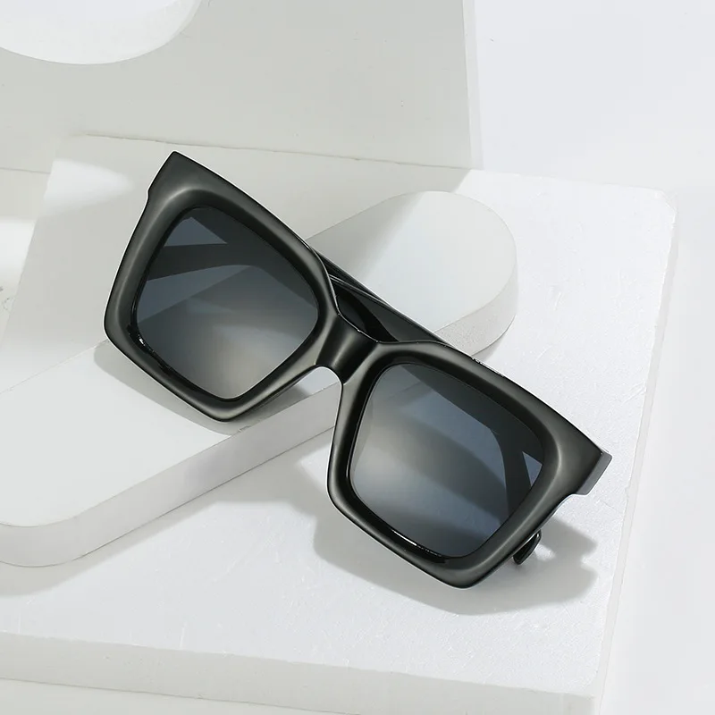 wholesale new fashionable designer unisex plastic square trendy women sun glasses sunglasses 2022