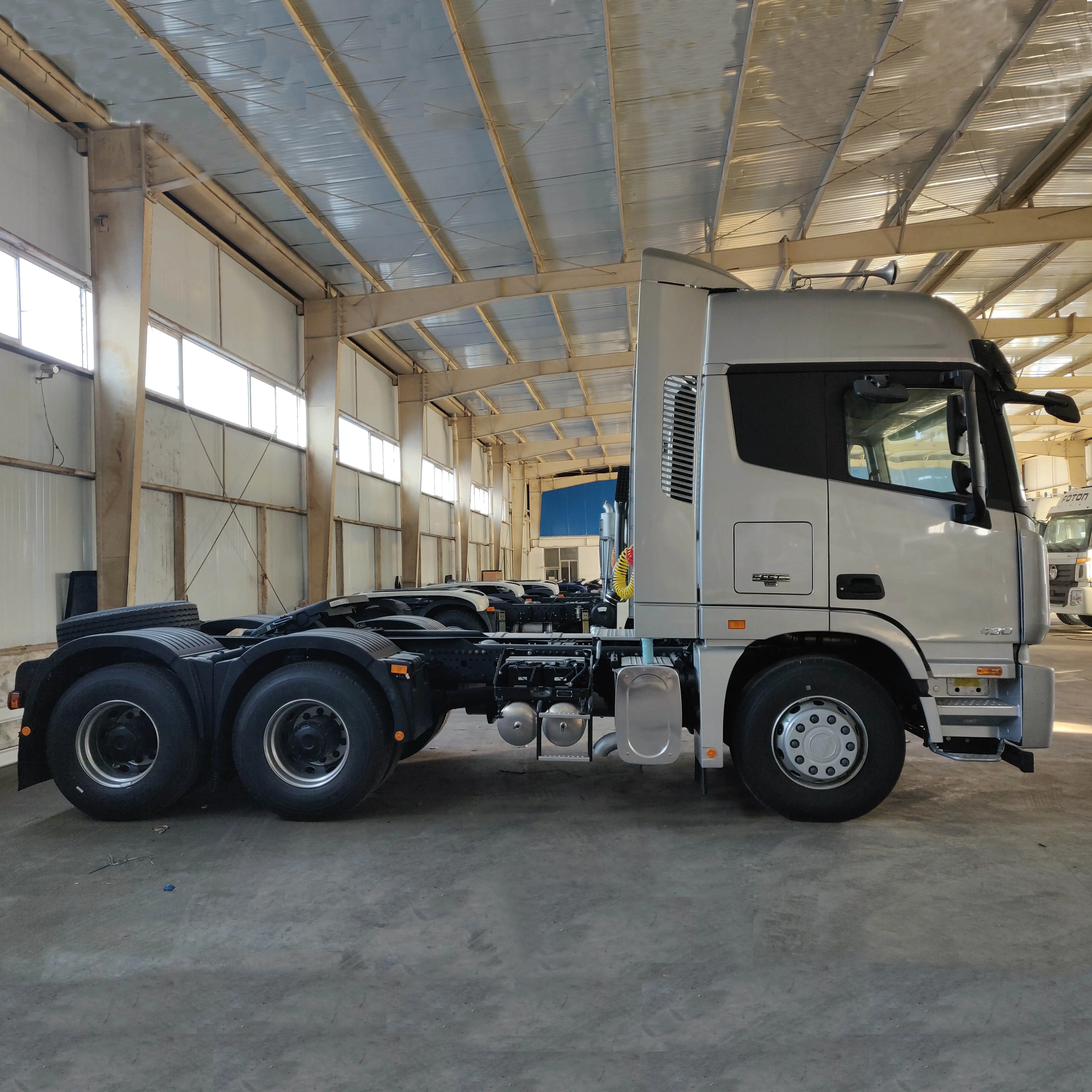 Китай Подержанный грузовик 6x4 часть головка трактора Foton Auman тягач продажа по низкой цене