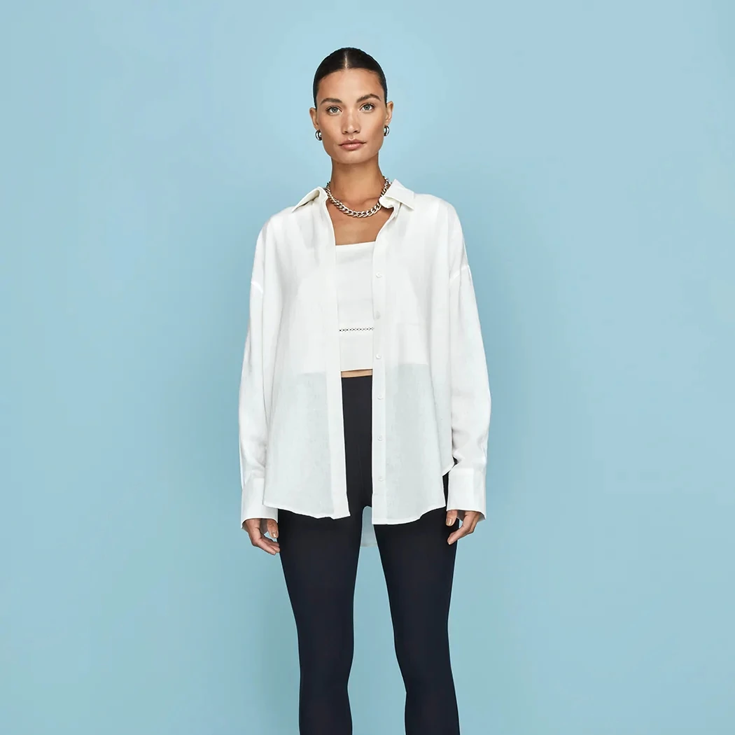 2022 Wholesale Custom Labels Women Long Sleeve Linen Oversized Button Up Shirt in white