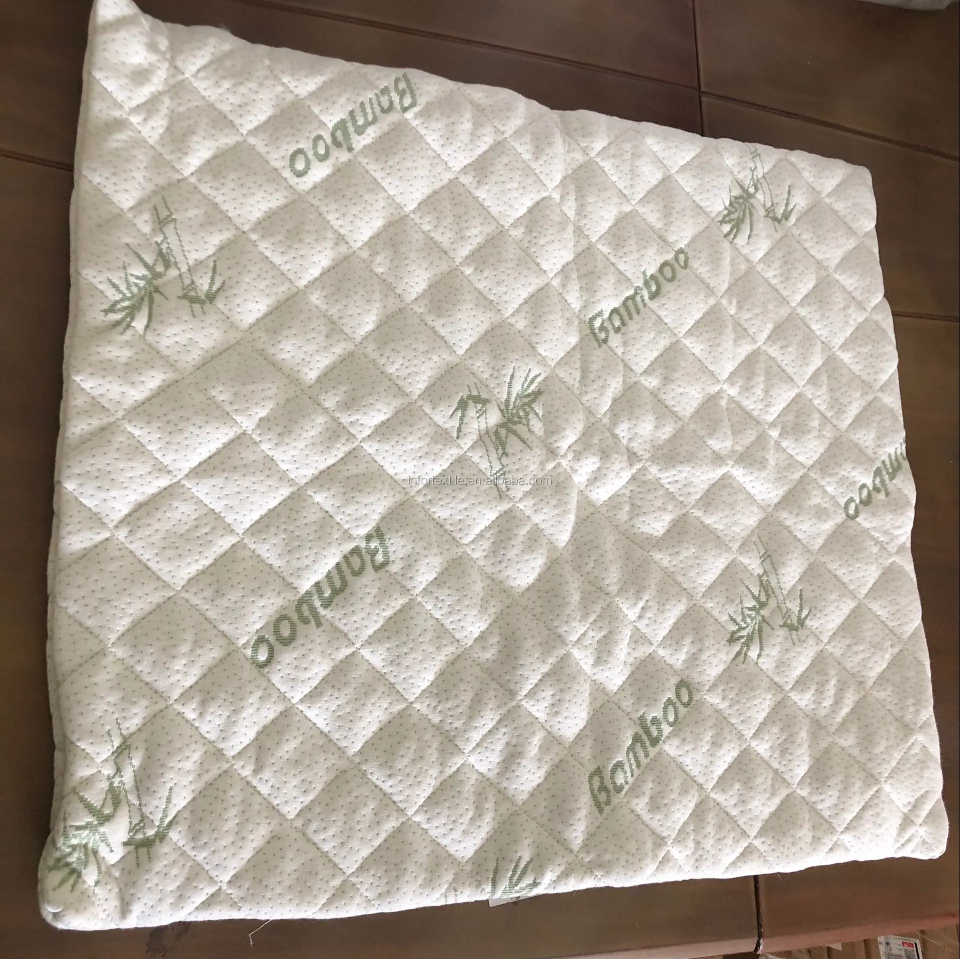 Allergen quilted waterproof  zippered pillow protector