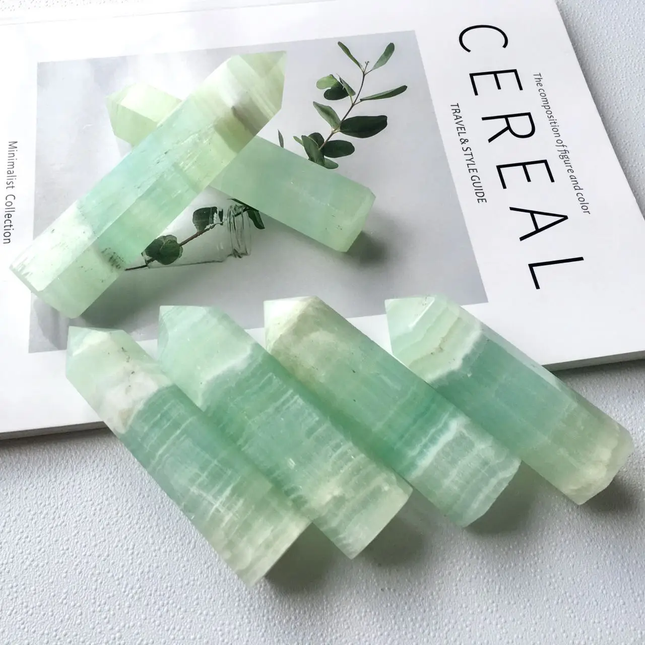 Natural Stone High Quality Green Caribbean Calcite Tower Crystal Point Healing Stone For Decoration