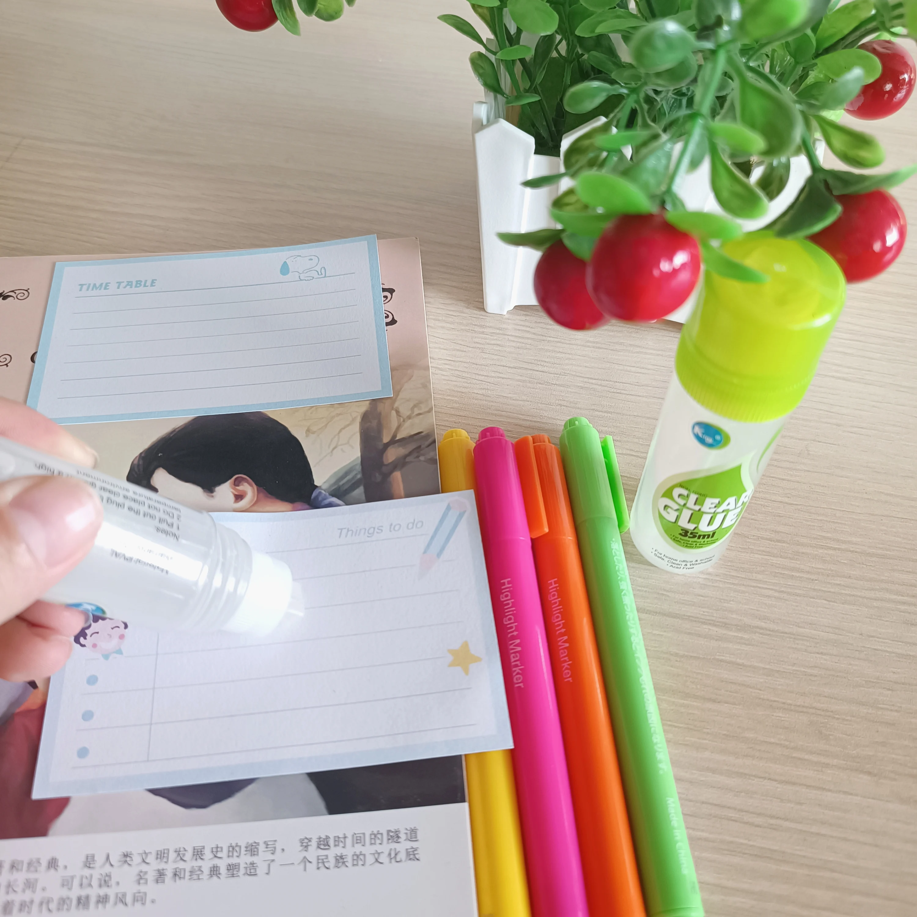 Custom middle size 50ml glue Student Stationery hand craft office invoice envelope card paste Liquid Glue stick adhesive