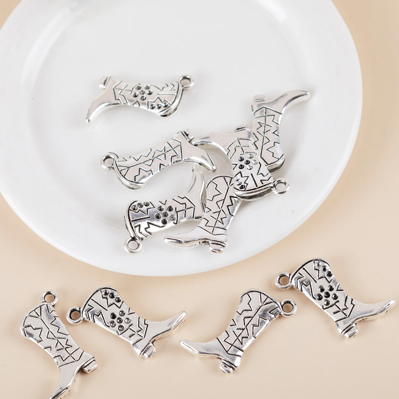 Fashion Cowboy Boots Shoes Antique Silver Charms Pendants For Jewelry Making DIY Handmade Accessories