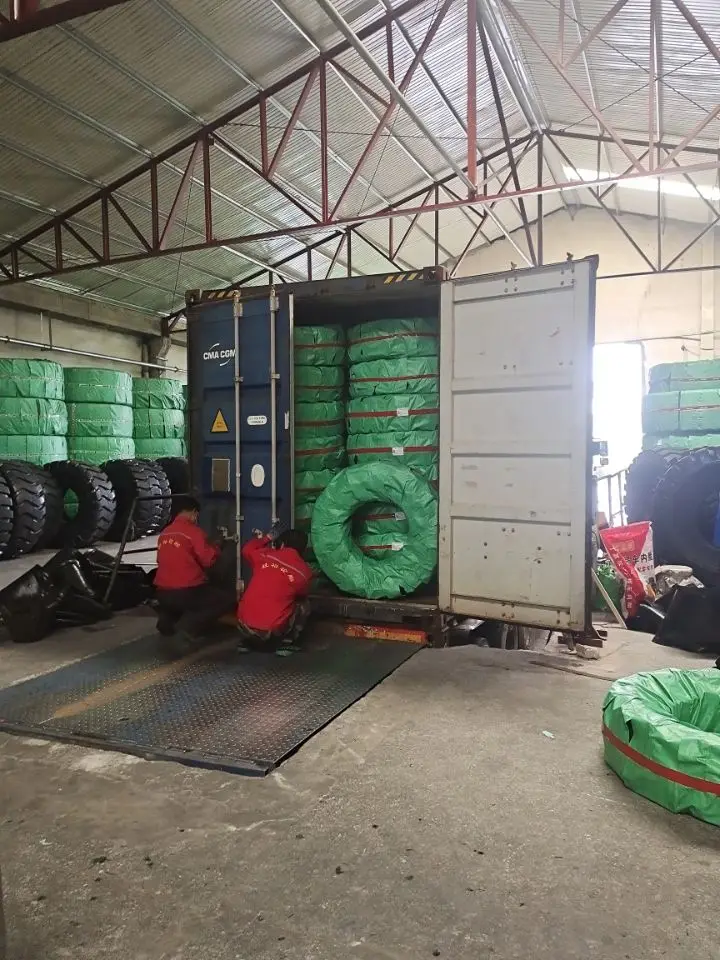 Factory Supply Sand  of Pr-1 Pattern 18.4-38 Agritural Tyre