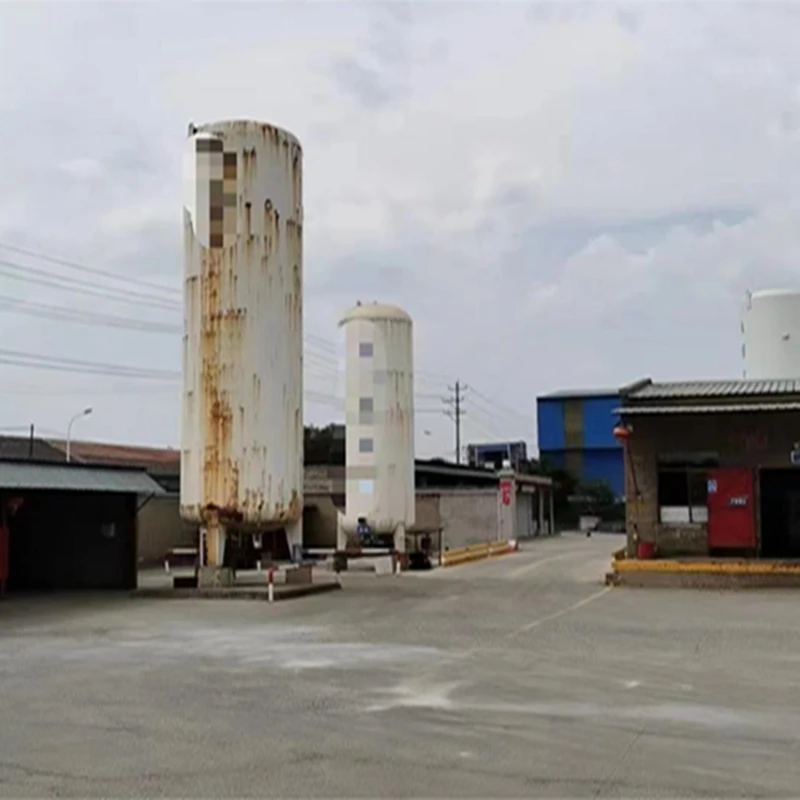 50 кубических использованных стальных баллонов для хранения LO2 LN2 LAr произведенных в 2012