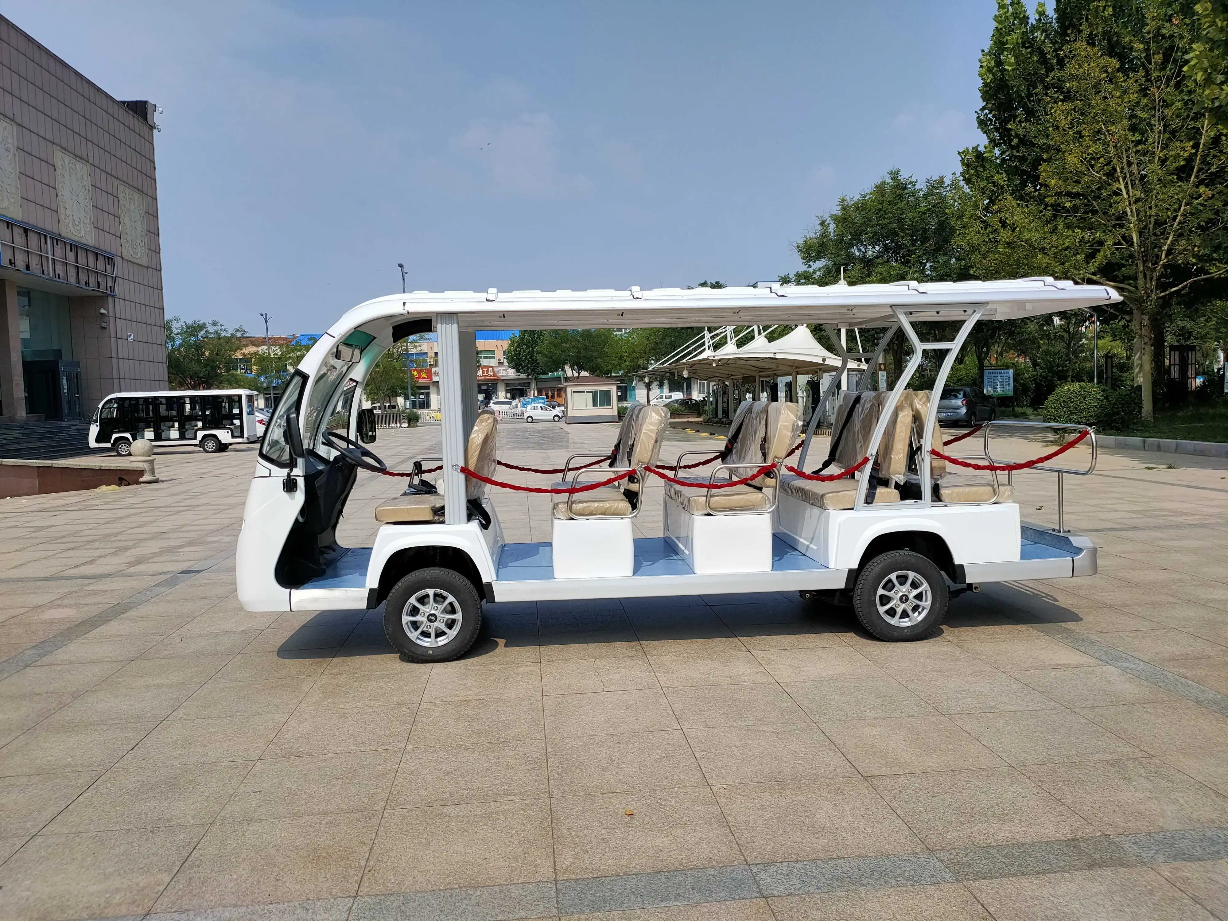 Classic 14-Seater Fully Enclosed Sightseeing Bus & Car Glass Doors Powered Holiday Style Can Be Added Your Collection