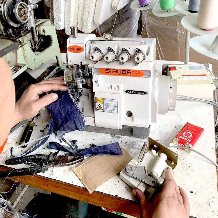 Domestic china siruba 4 thread cheap price 747 overlock sewing machine