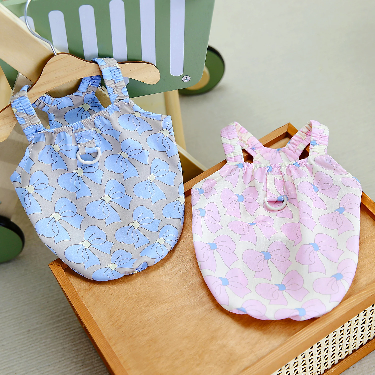 JXANRY Pet cat Cat Dog Mi Dress Spring Summer New Product Polyester Woven Fabric Lovely Sweet Traction Bow Printed Cloth Sling