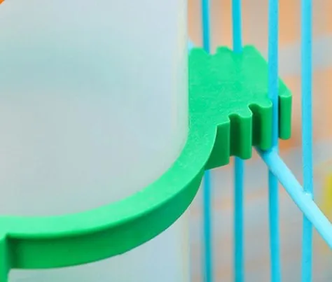 Automatic Bird Water Dispenser Feeder Drinker Waterer for Pigeon Cage Bird Water Feeder Bottles Bird Drinker Container