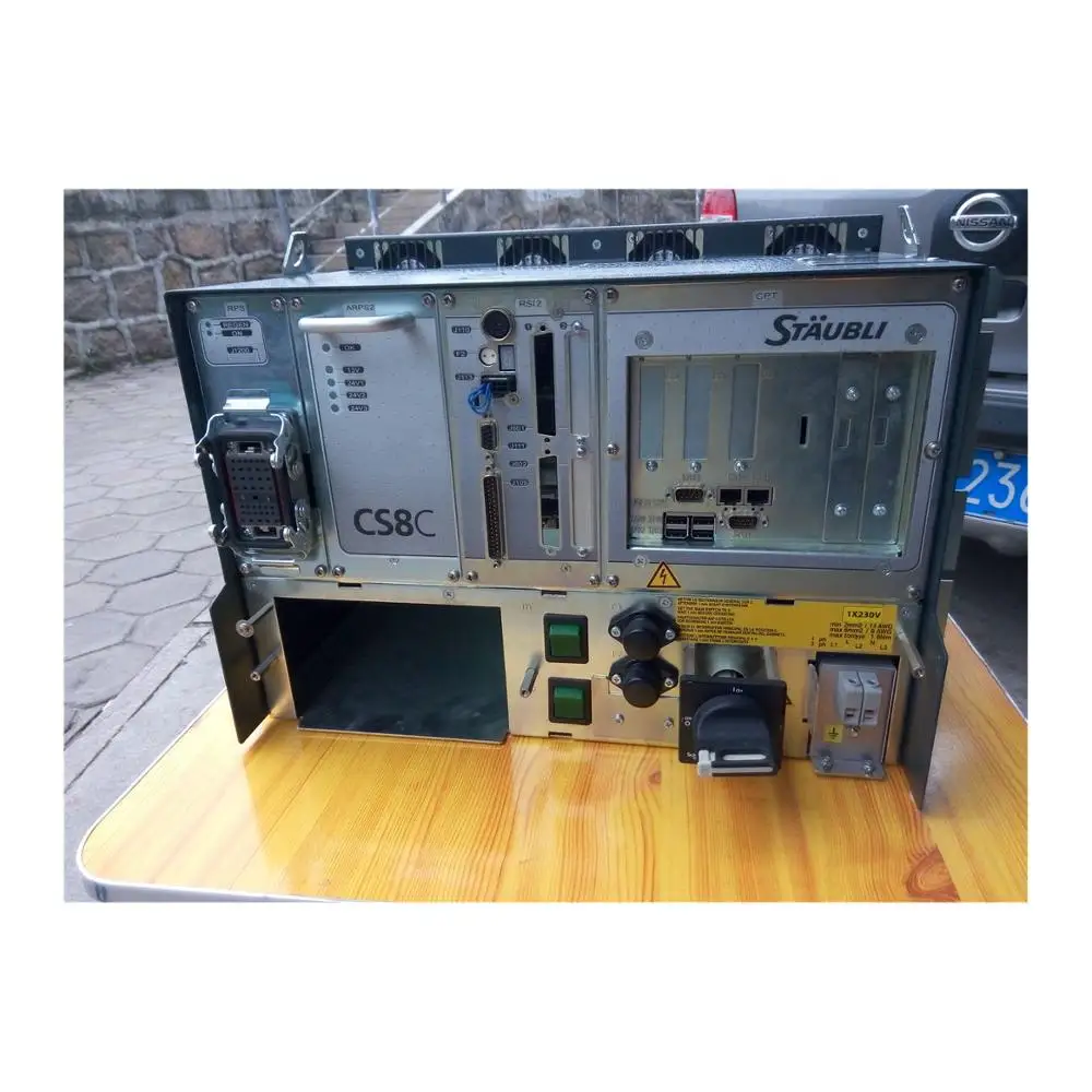 STAUBLI  Robot host CS8C-TX60  F13 5QZ8A1 C 01