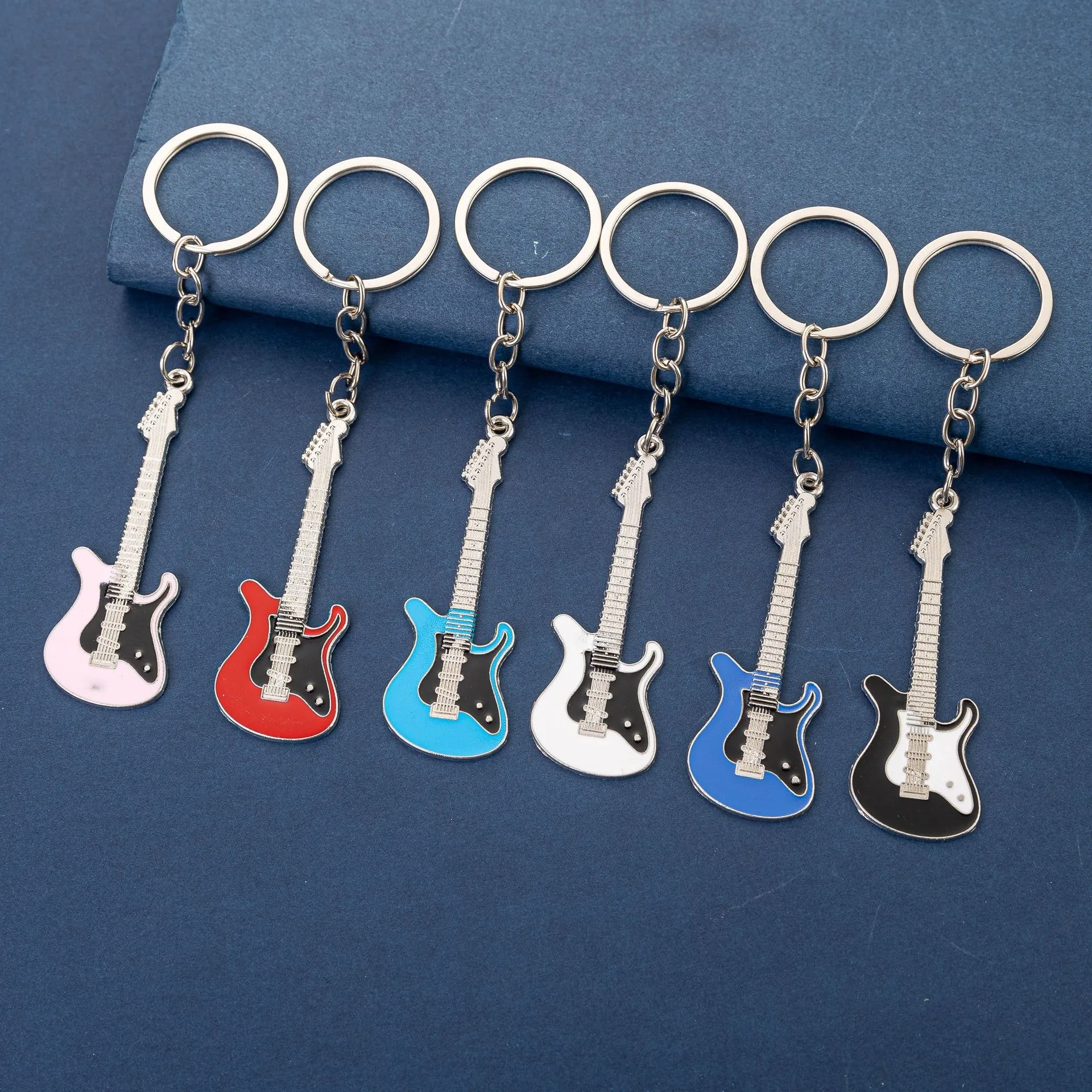 Creative Guitar Keychain