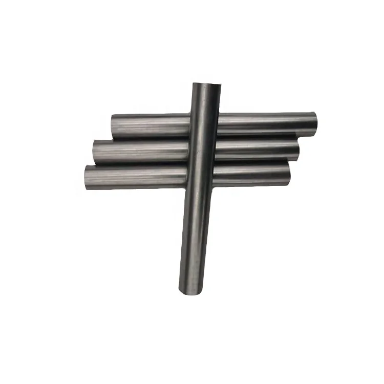 Графитовые стержни могут использоваться для хорошей электропроводимости, низкого содержания пепла и высокой прочности