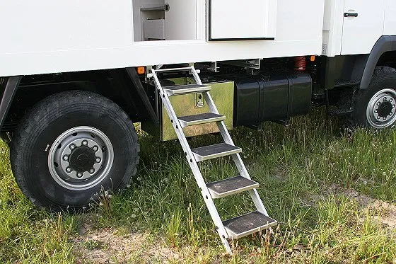 Ecocampor 2023 Лидер продаж платформа для грузовика жилого дома экспедиция грузовик жилой дом производства