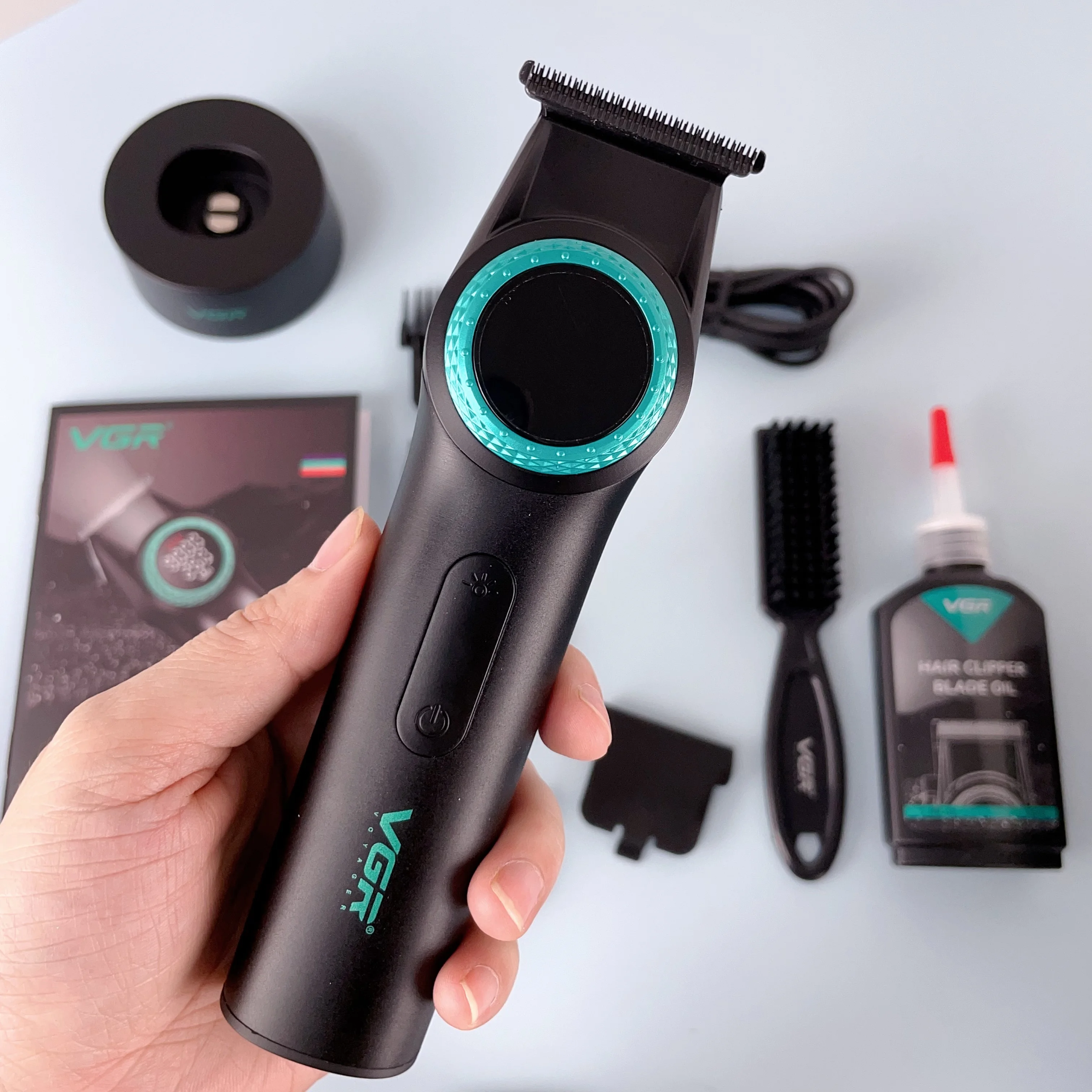 Vgr V-977 Dlc Blade Vector Motor 9000rpm Barber Rechargeable Professional Hair Clipper For Men