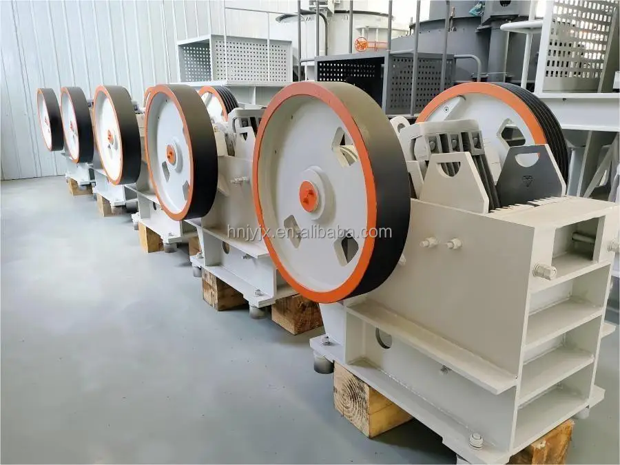 Factory price mobile diesel engine rock crushing machine philippines stone jaw crusher machine production line