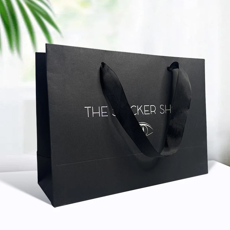 Top Quality Custom Logo Printed Black Gift Paper Bags Clothes Packaging Paper Shopping Bag With Handle