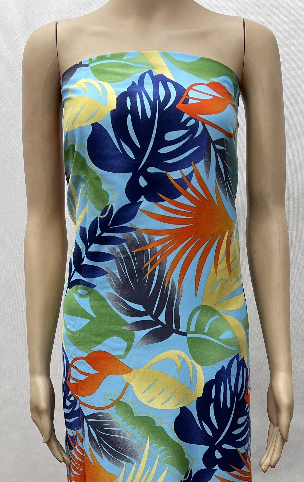 Wholesale 45s*45s Customized Breathable Eco-friendly Hawaiian Style Floral Rayon Viscose Woven Printed Fabric For Summer Dress