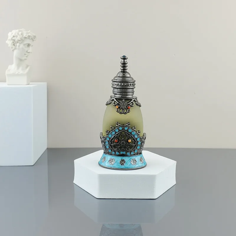 Unique Luxury customizable logo Wealth trend Glass Arabesque Perfume Bottle 15ML