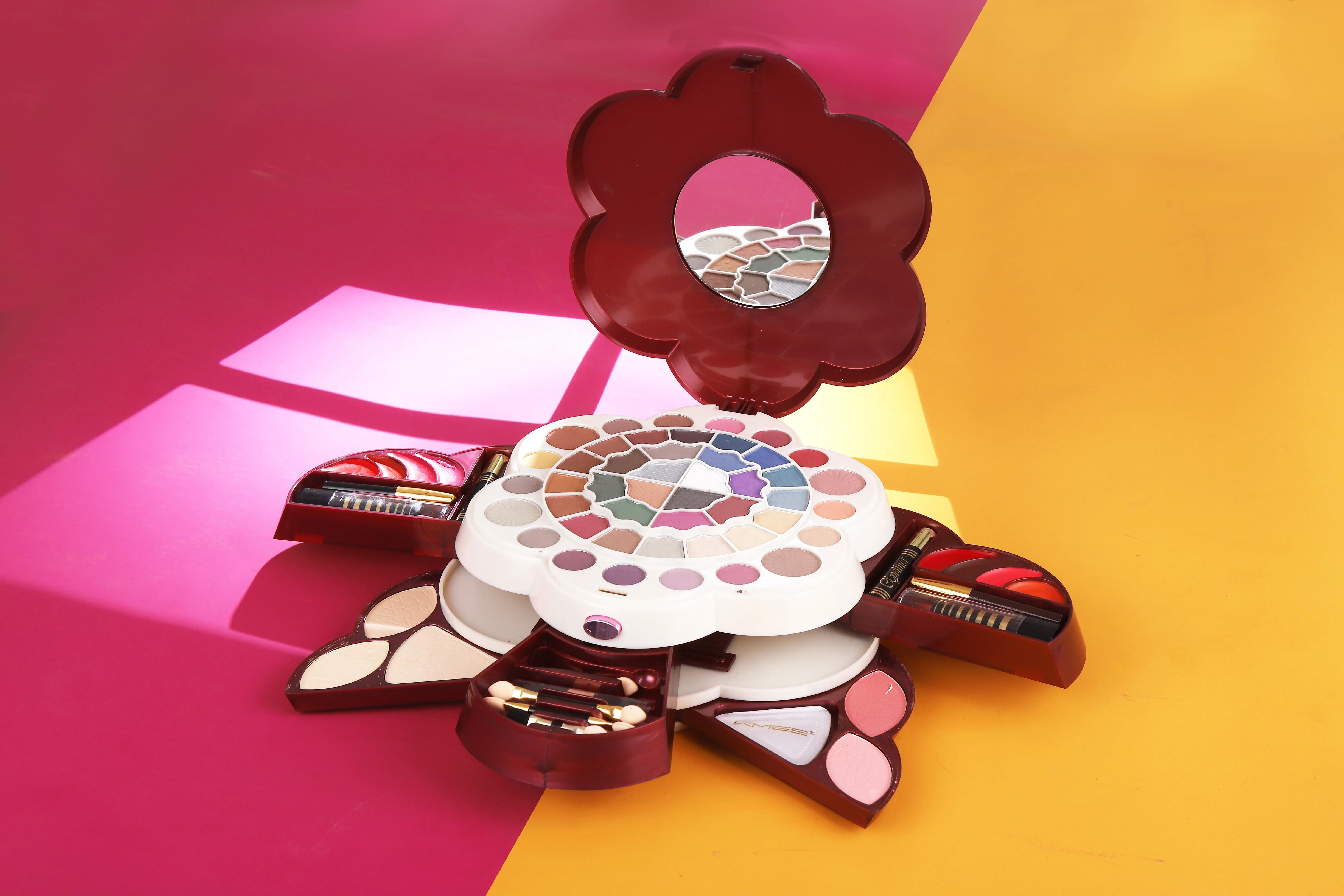 OEM/ODM beauty  cosmetics  eyeshadow/powder /Lipstick/blusher   KMES brand  girls makeup set/kit  NO:C-1059