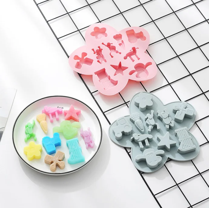 Z245  DIY silicone baking mold cartoon lamb farm chocolate mold cake mold