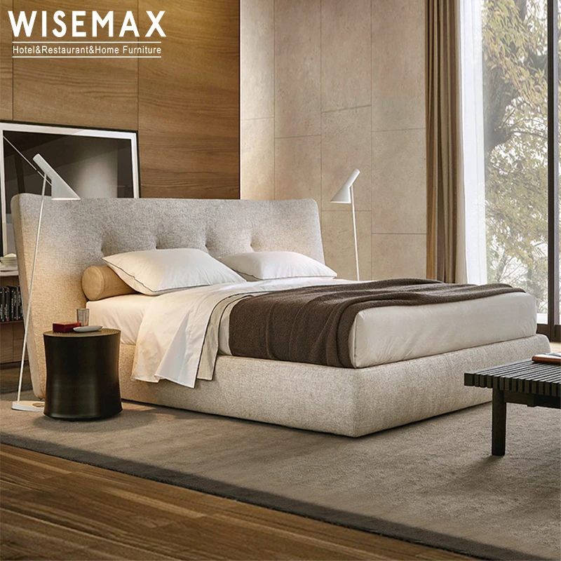 WISEMAX FURNITURE Luxury bedroom furniture king size bed hotel bedroom high headboard bed modern Italian luxury fabric bed frame