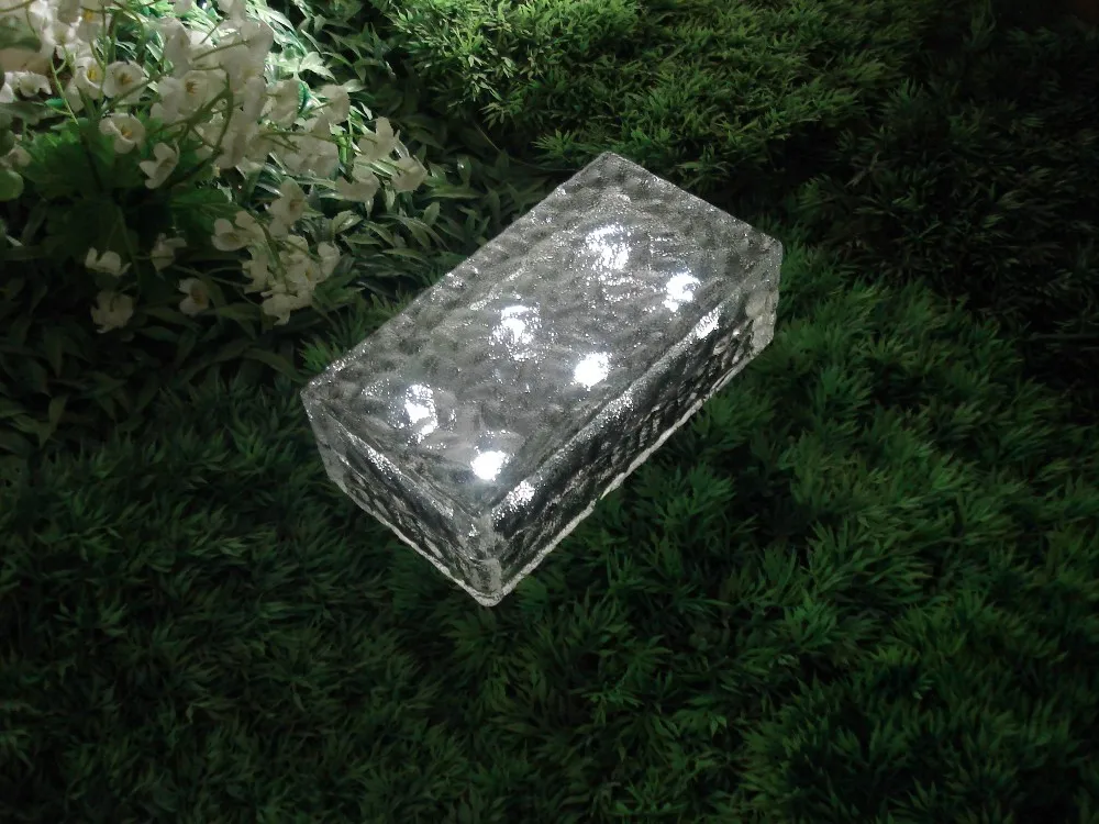HANKO Wholesale Outdoor Pavement Solar LED Ice Glass Brick for Garden Decoration Light