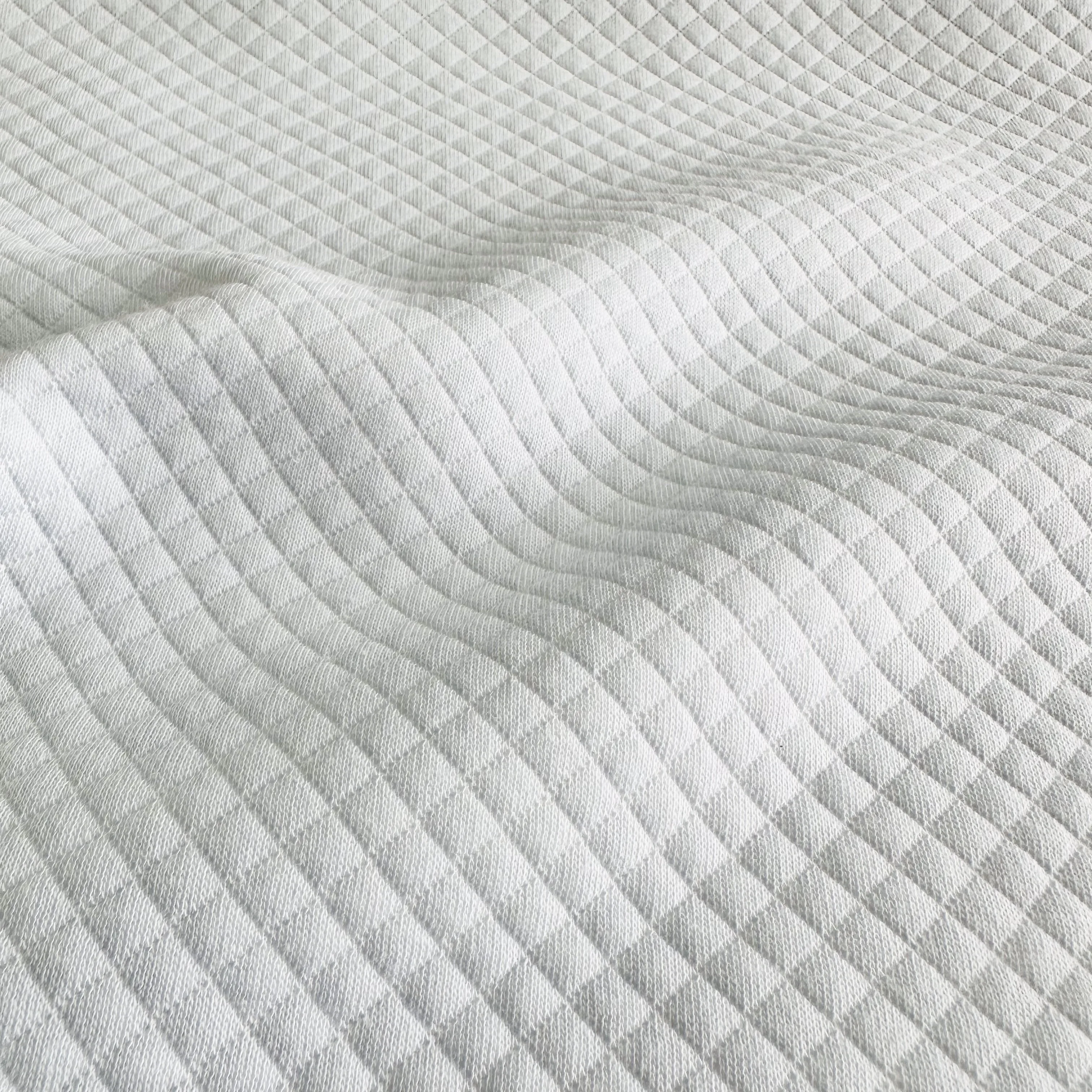 Wholesale polyester cotton 65/35 TC double sided jacquard diamond double sided quilted material fabric for bags