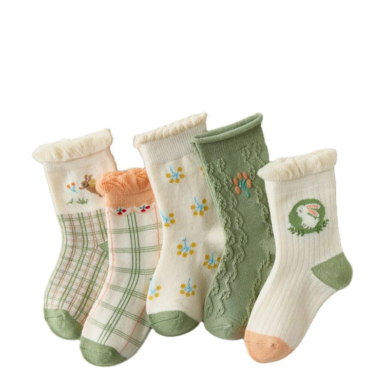 2021 Kids custom medium tube cotton cartoon breathable comfortable anti slip socks