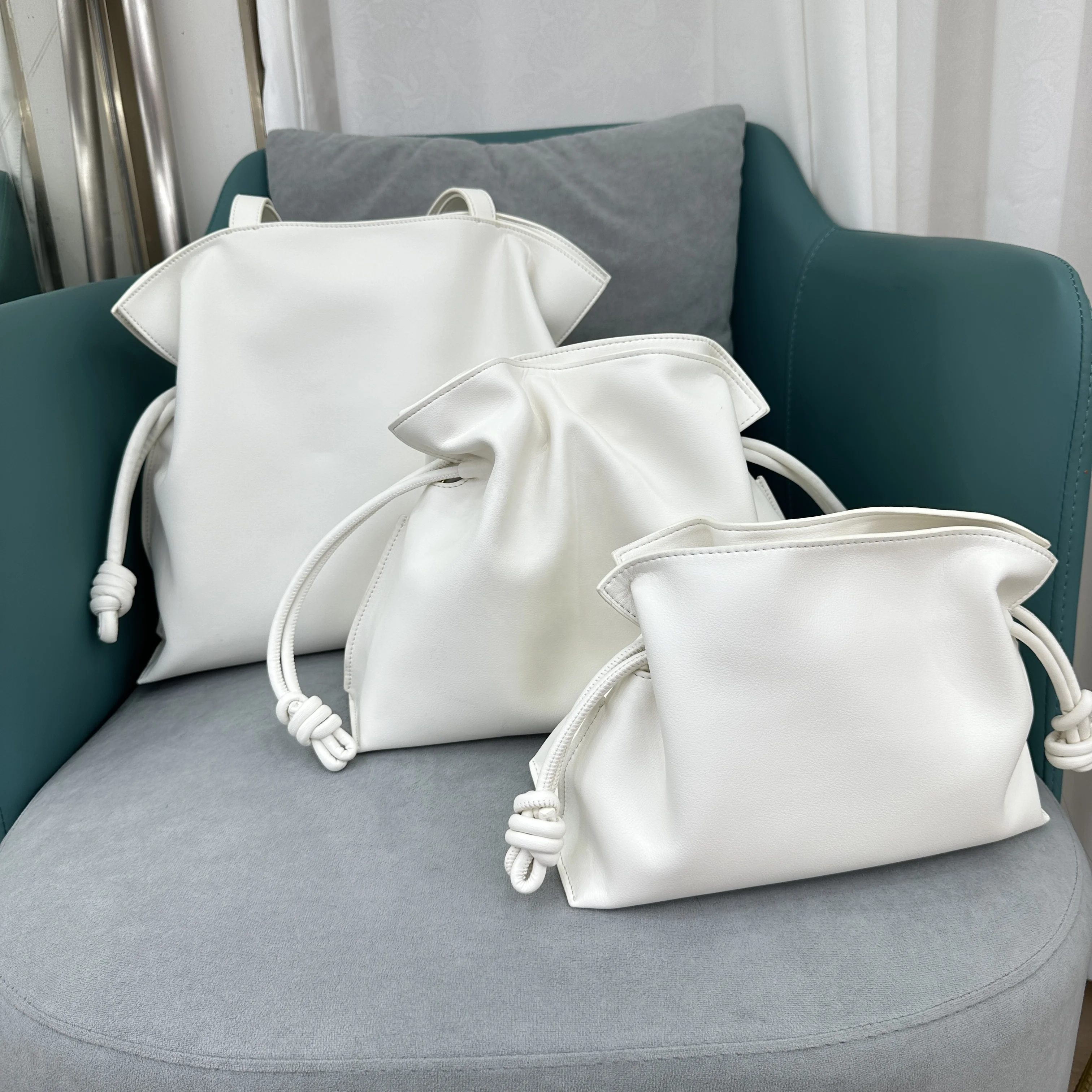 Latest Fashion 38CM Genuine Leather Casual Tote Bag for Women Real Leather Big Shoulder Bag with Two Handles Can Hold iPad