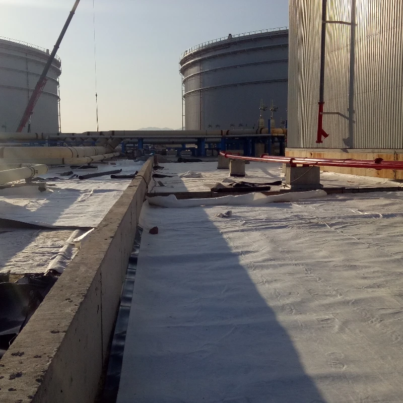 Геомембранный вкладыш цена 2 мм HDPE пластик черный и белый зеленый водонепроницаемый мембранный геомембранный для плотины
