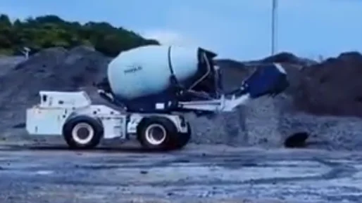 New Portable Concrete Mixers Diesel Concrete Mixer With Pump For House Building Use