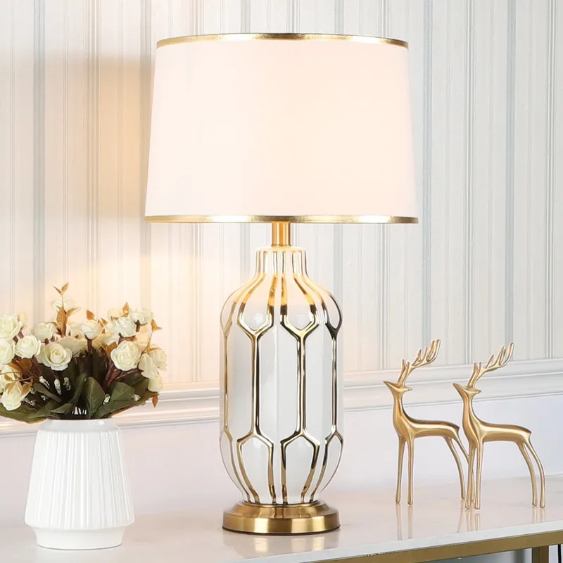 Gold Metal Ceramic Vase Side Table Light E27 Hotel Home Decor Desk Lighting Modern Bedroom Bed Lamp Luxury Bedside Table Lamp