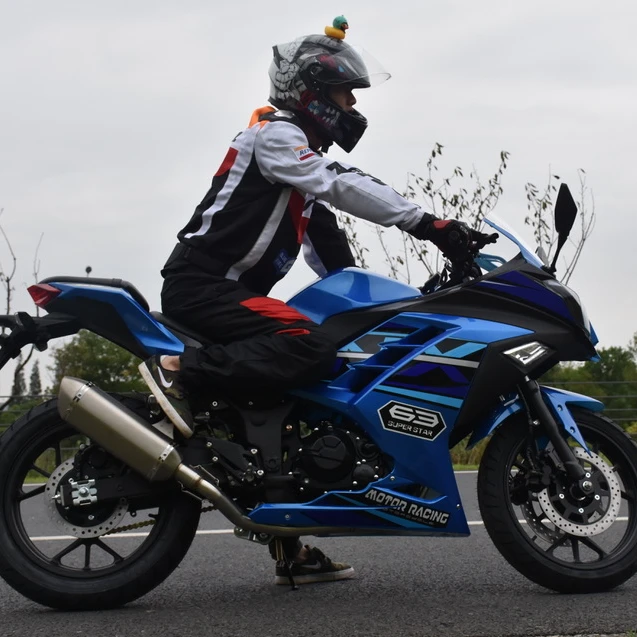 China Motos150-200cc Chinas 400cc Motor Moto Motocicleta Racing Motorcycle with Two/double Cylinder Water-cooling/cooled