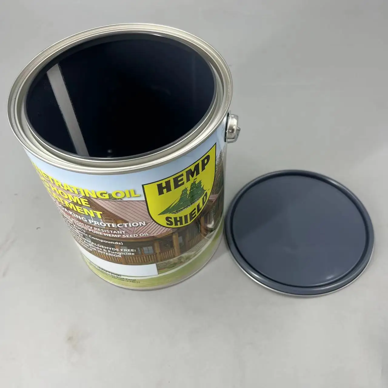 1gallon empty can with lid for candle /paint/solvent/varnish