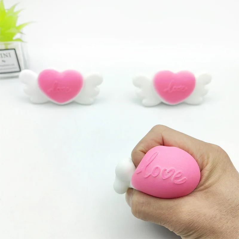 Jincan hot selling New Wings Love Knead Fancy soft glue resilient Love Wings TPR Flour toy gift the most popular toy
