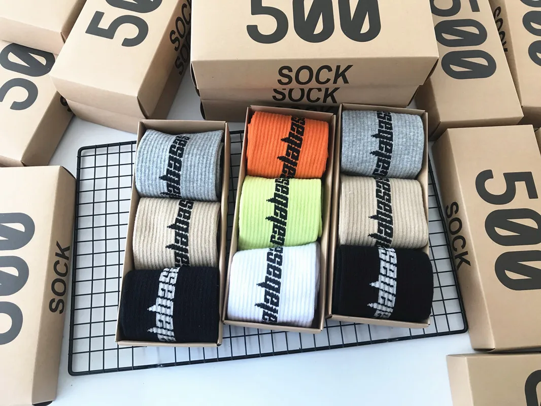 Хлопковые носки Yeezy в подарочной коробке американские популярные спортивные модные унисекс с логотипом для мужчин и