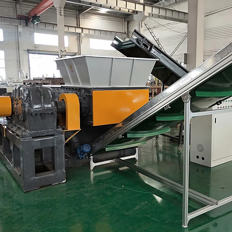 Single-axis shredder Waste tire lithium battery plastic film head material distribution pulverizing equipment