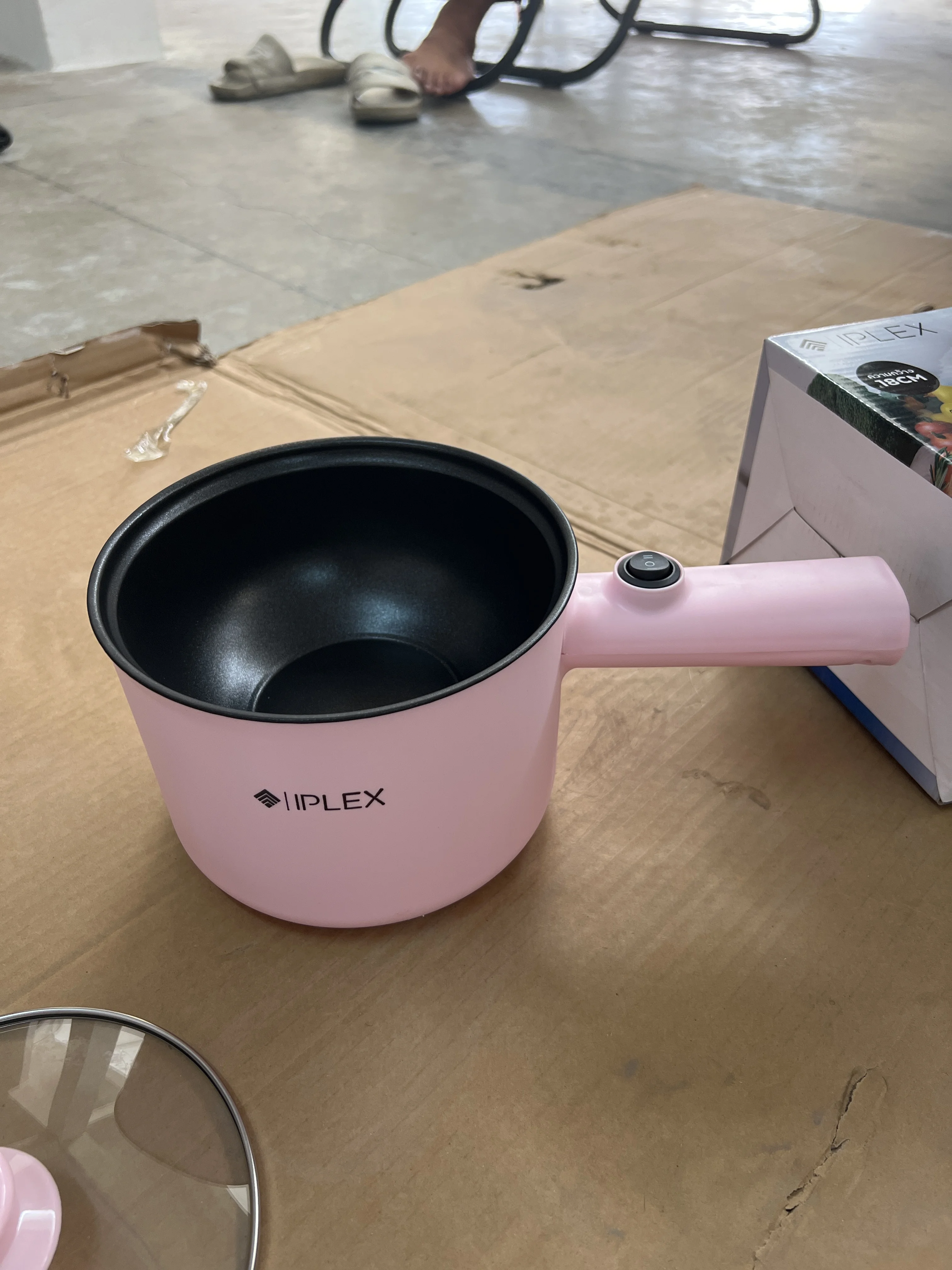 Best Seller Pink Electric Hot Pot Pan from Thailand OEM Kitchen Appliance with Easy Use and Adjustable Heat