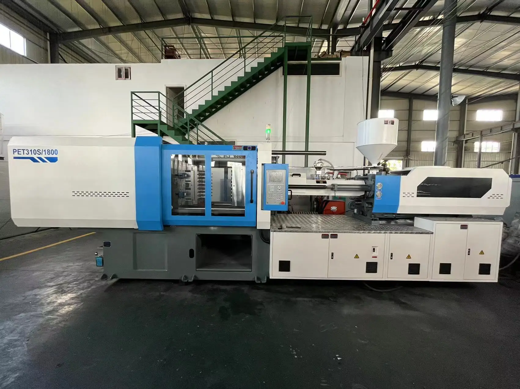 New Design 180 ton Injection Molding Machine Plastic Bottle Preform Making Machine with Affordable Price