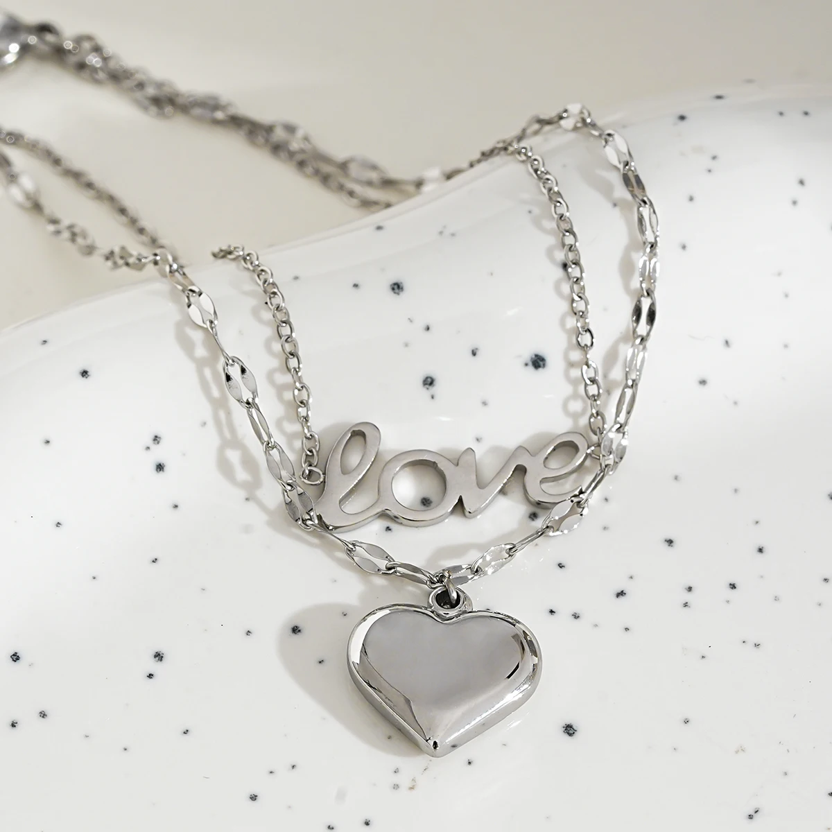 Silver personality Fashion street shoot double chain stainless steel bracelet Simple love heart-shaped bracelet for women