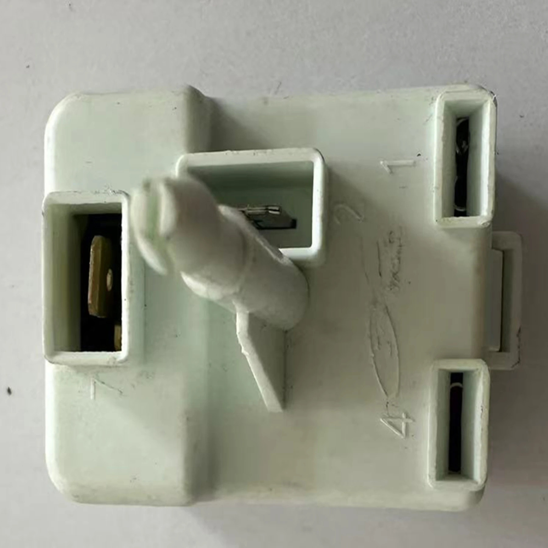 KSD defrost refrigerator bimetal thermostat refrigerator thermostat digital thermostat for fridge 4TM KSD303 KSD301 KSD302 PLC