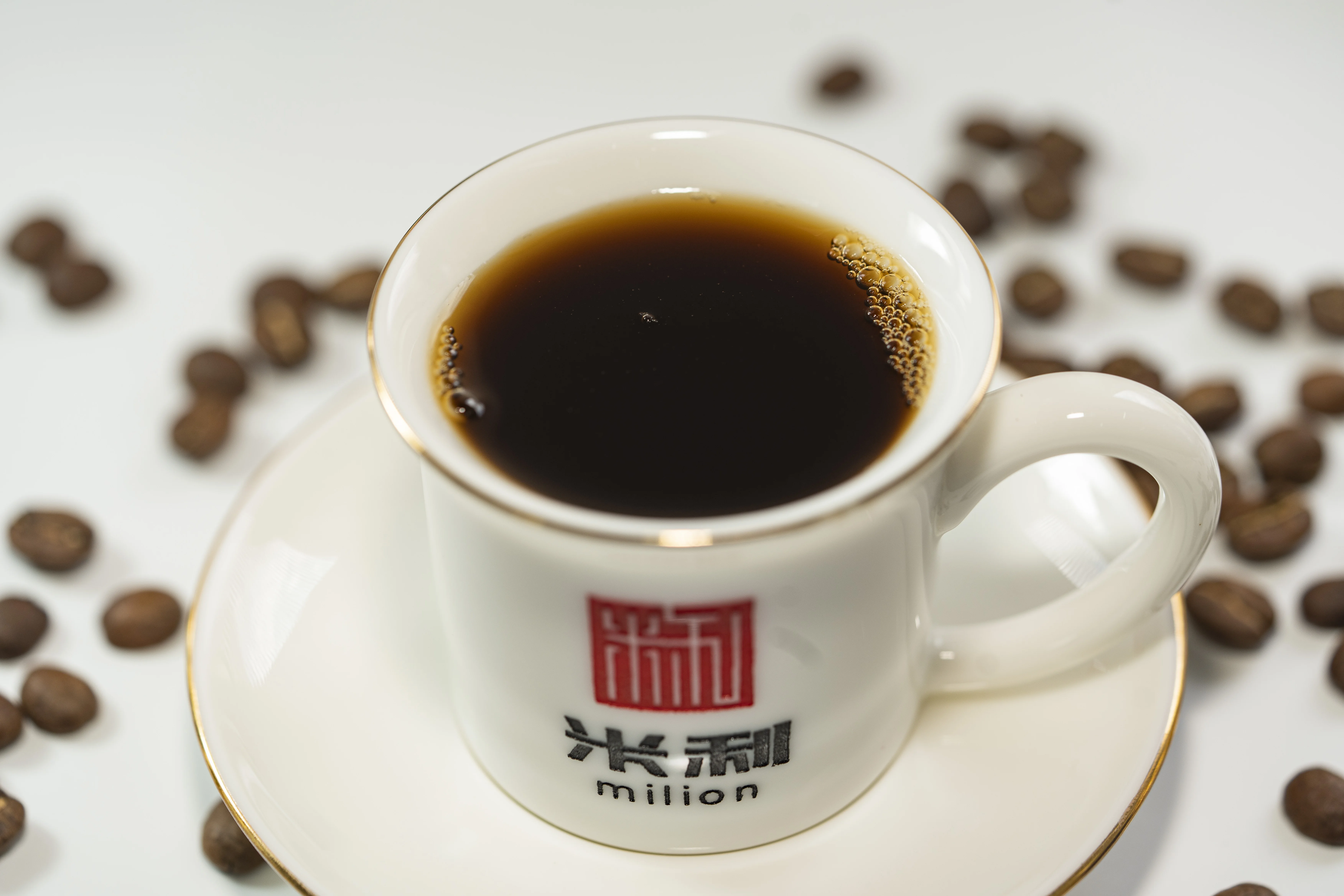 Высококачественный кофейный концентрат Арабика в зернах Nuatty ароматизированный карамелизированный пакет для упаковки пищевой растворимый кофе 20 кг