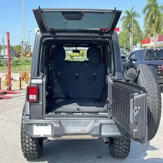 Продажа подержанных автомобилей 2024-2020 для JEEP WRANGLER классически Подержанный автомобиль готовый к экспорту с левым и правым рулем