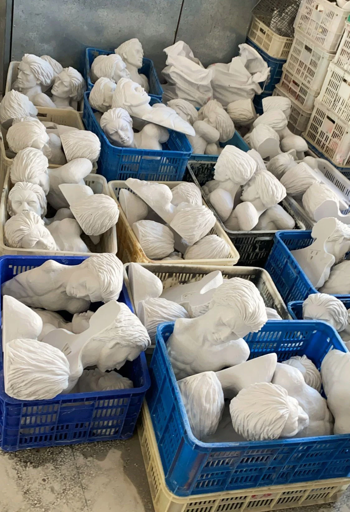 Рельефные настенные скульптуры